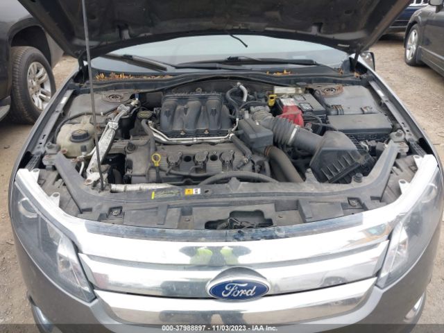 Photo 9 VIN: 3FAHP0JG0AR415935 - FORD FUSION 