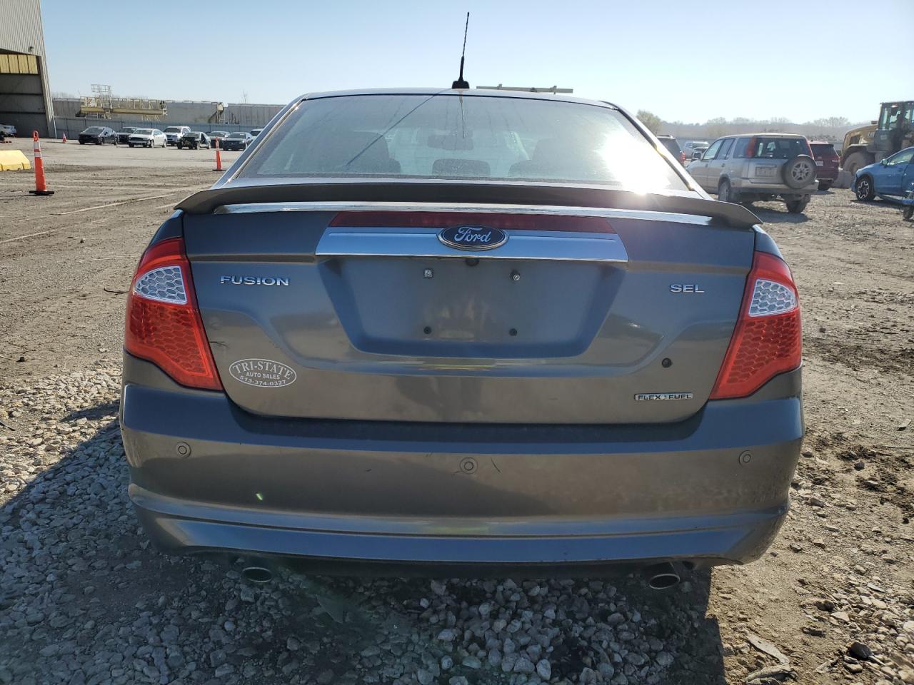 Photo 5 VIN: 3FAHP0JG0BR143422 - FORD FUSION 