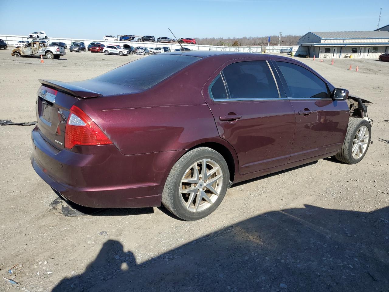 Photo 2 VIN: 3FAHP0JG0BR182799 - FORD FUSION 