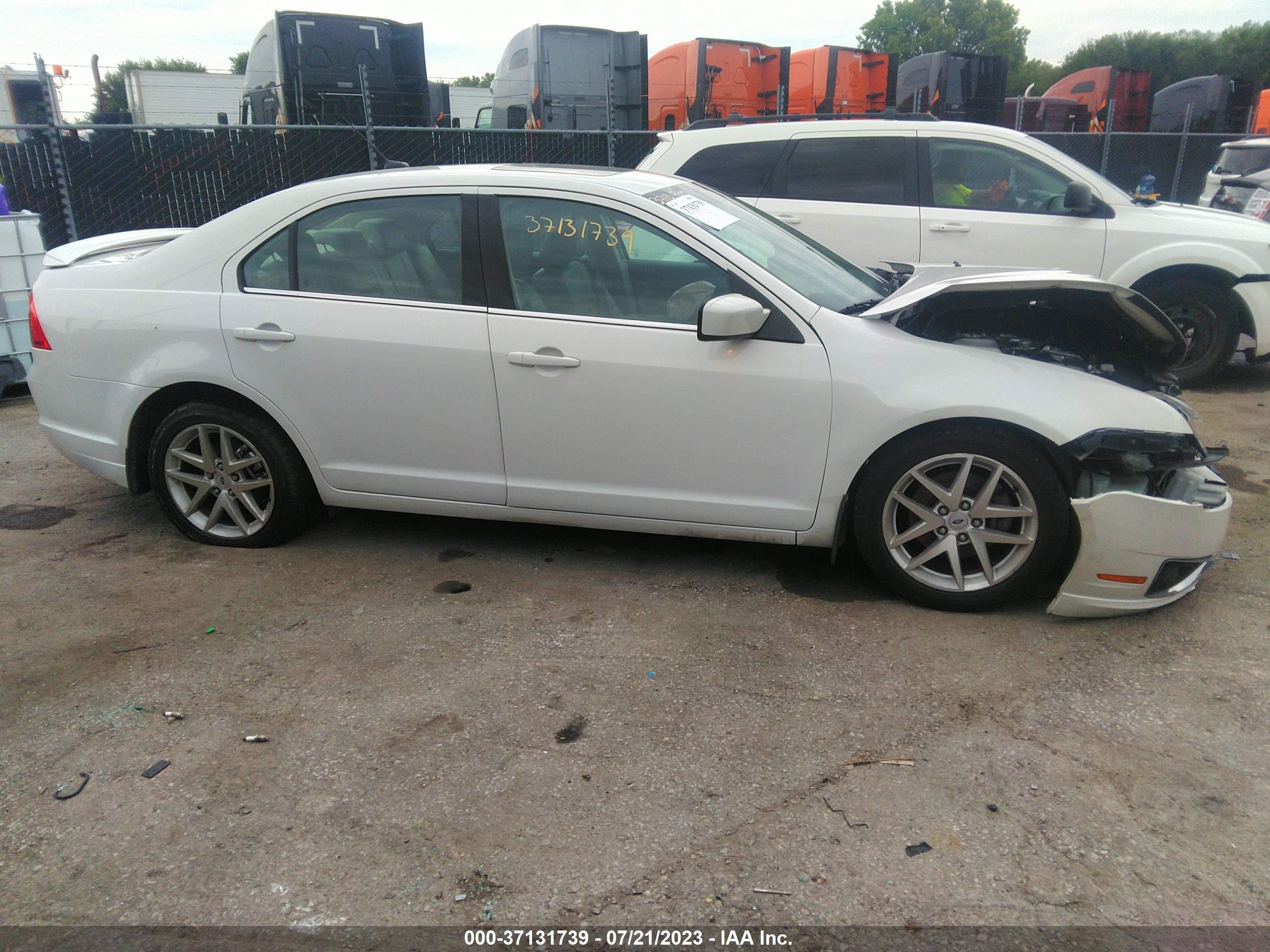 Photo 12 VIN: 3FAHP0JG2AR188179 - FORD FUSION 