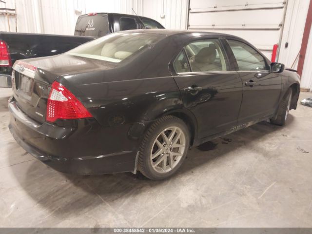 Photo 3 VIN: 3FAHP0JG2BR137928 - FORD FUSION 