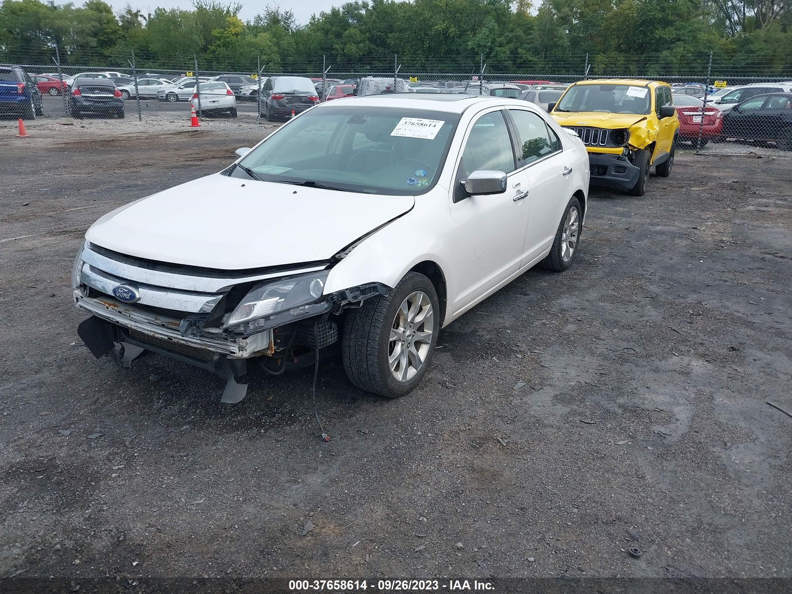 Photo 1 VIN: 3FAHP0JG2BR177989 - FORD FUSION 