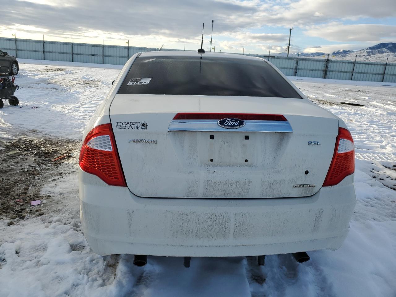 Photo 5 VIN: 3FAHP0JG3BR285974 - FORD FUSION 