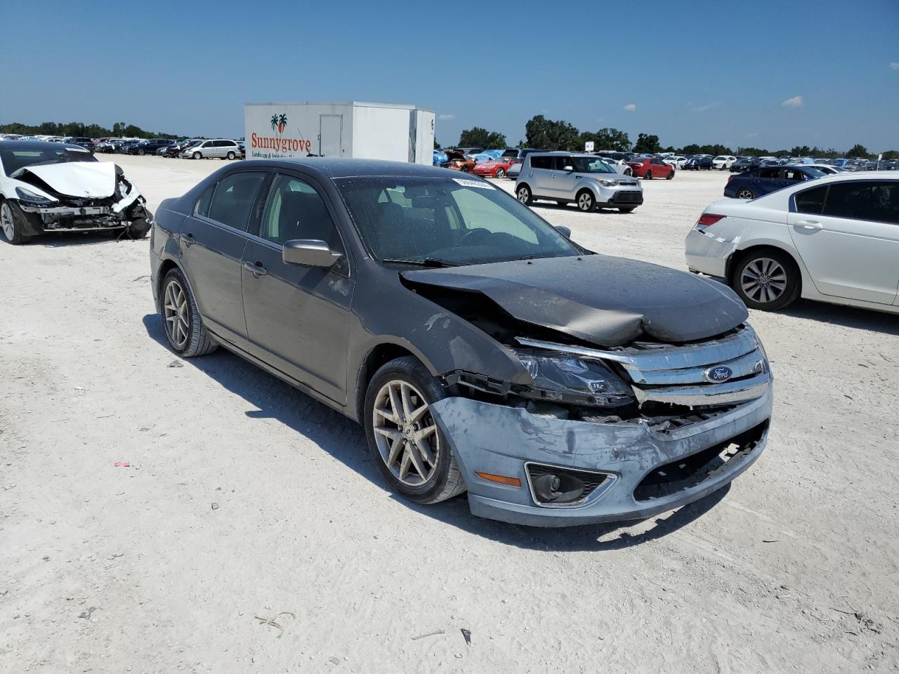 Photo 3 VIN: 3FAHP0JG4BR202469 - FORD FUSION 