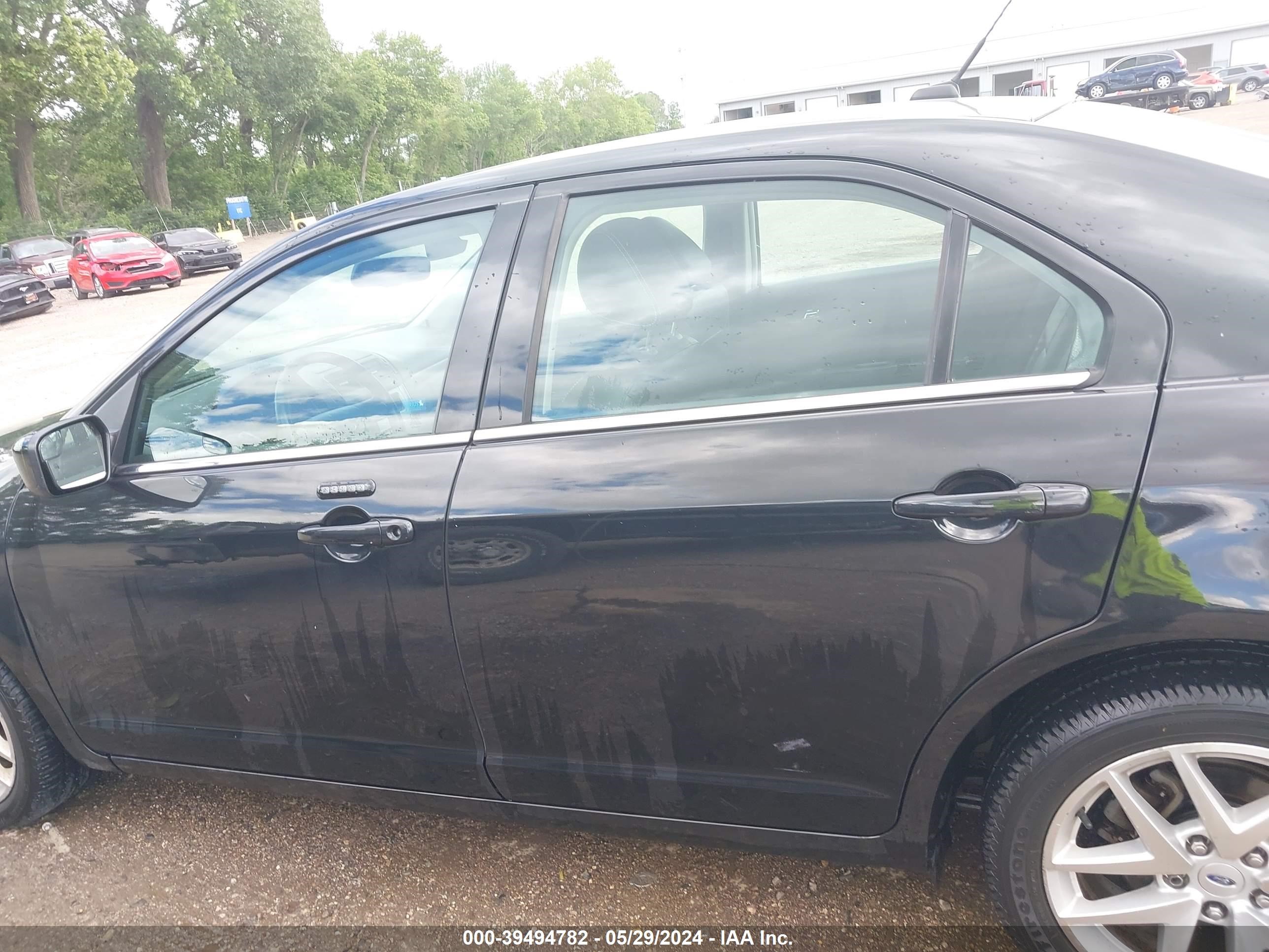 Photo 13 VIN: 3FAHP0JG4BR257083 - FORD FUSION 