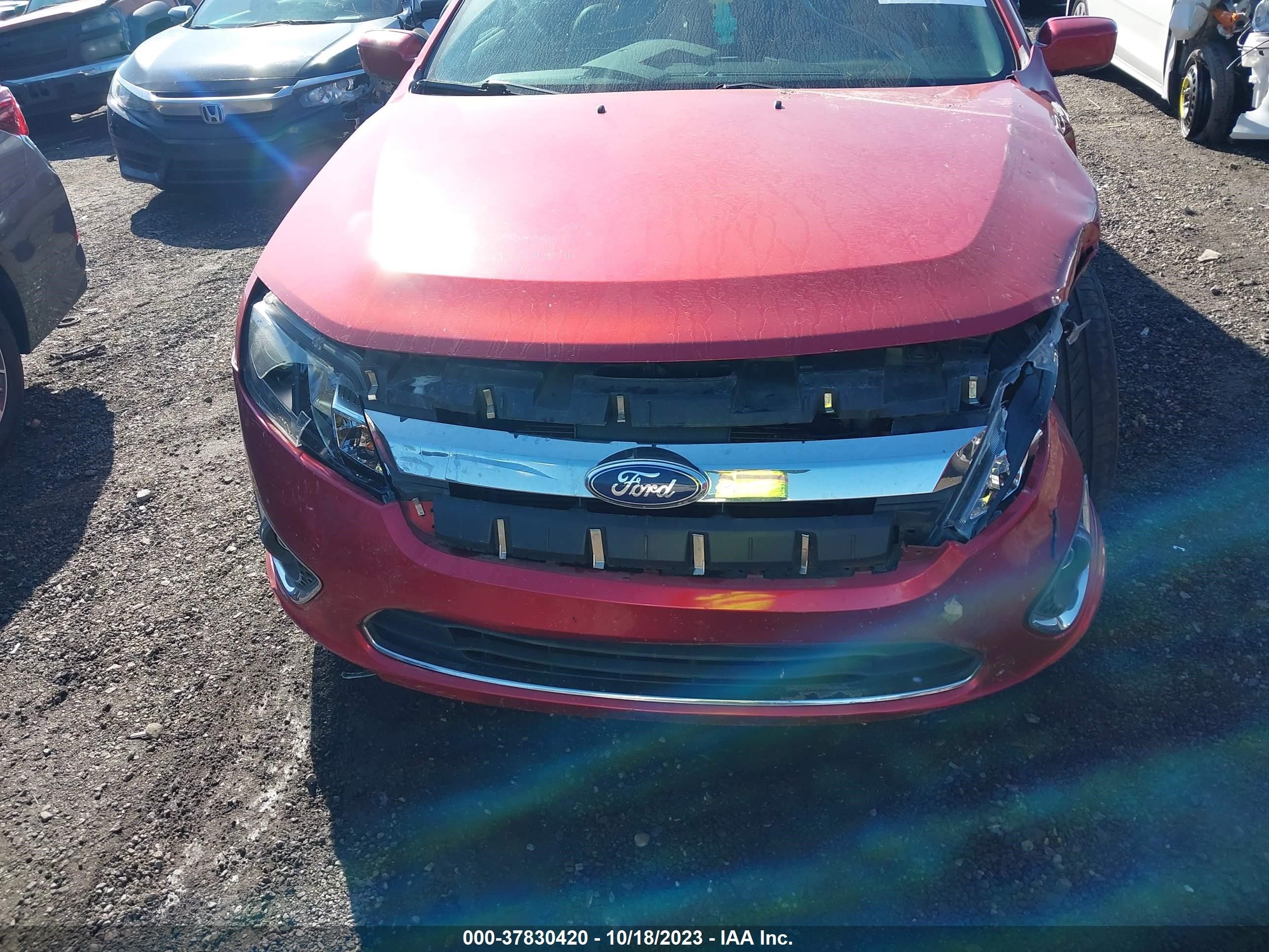 Photo 11 VIN: 3FAHP0JG5AR316821 - FORD FUSION 