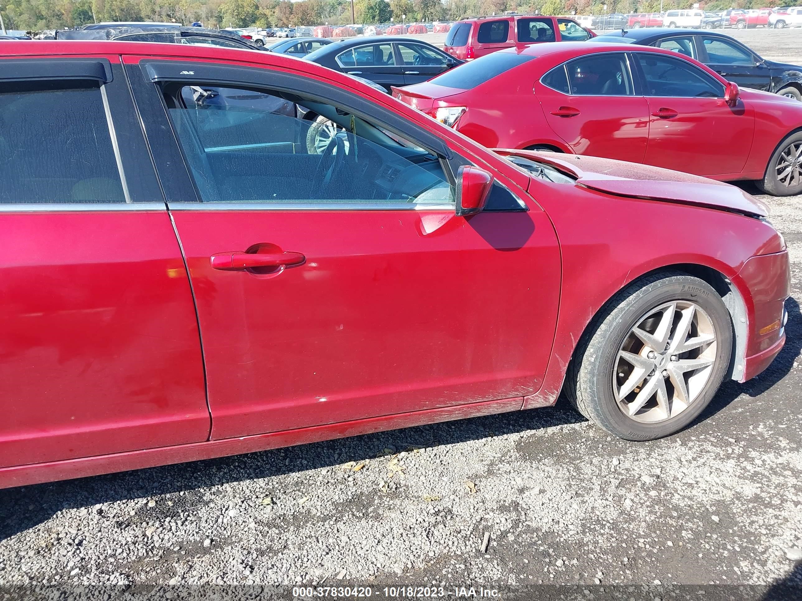 Photo 12 VIN: 3FAHP0JG5AR316821 - FORD FUSION 