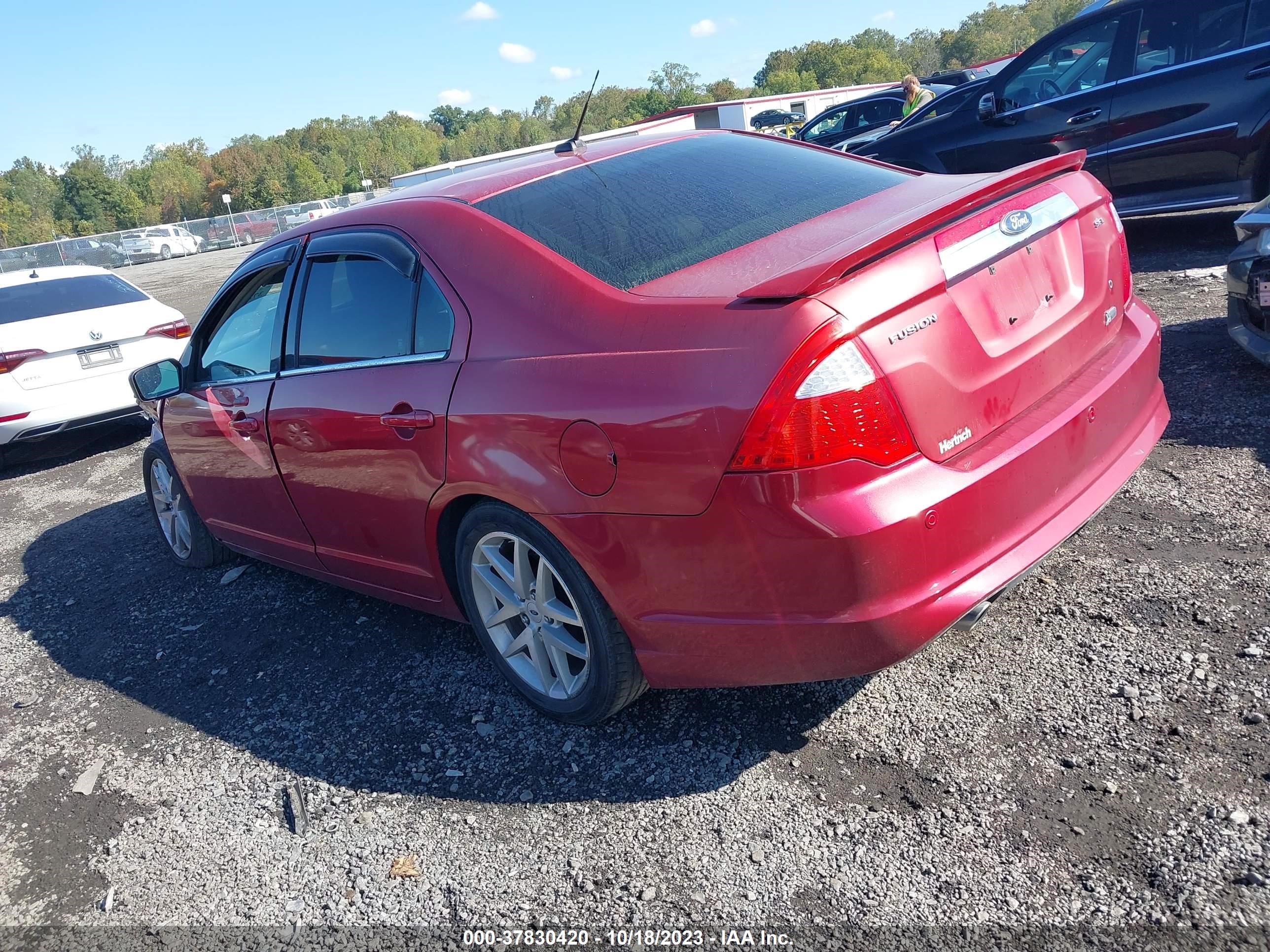 Photo 2 VIN: 3FAHP0JG5AR316821 - FORD FUSION 