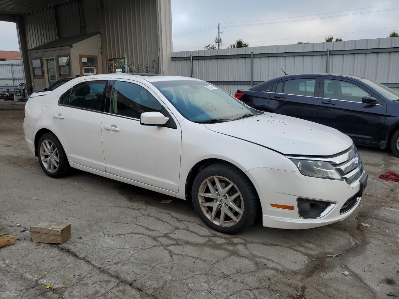 Photo 3 VIN: 3FAHP0JG5BR165626 - FORD FUSION 