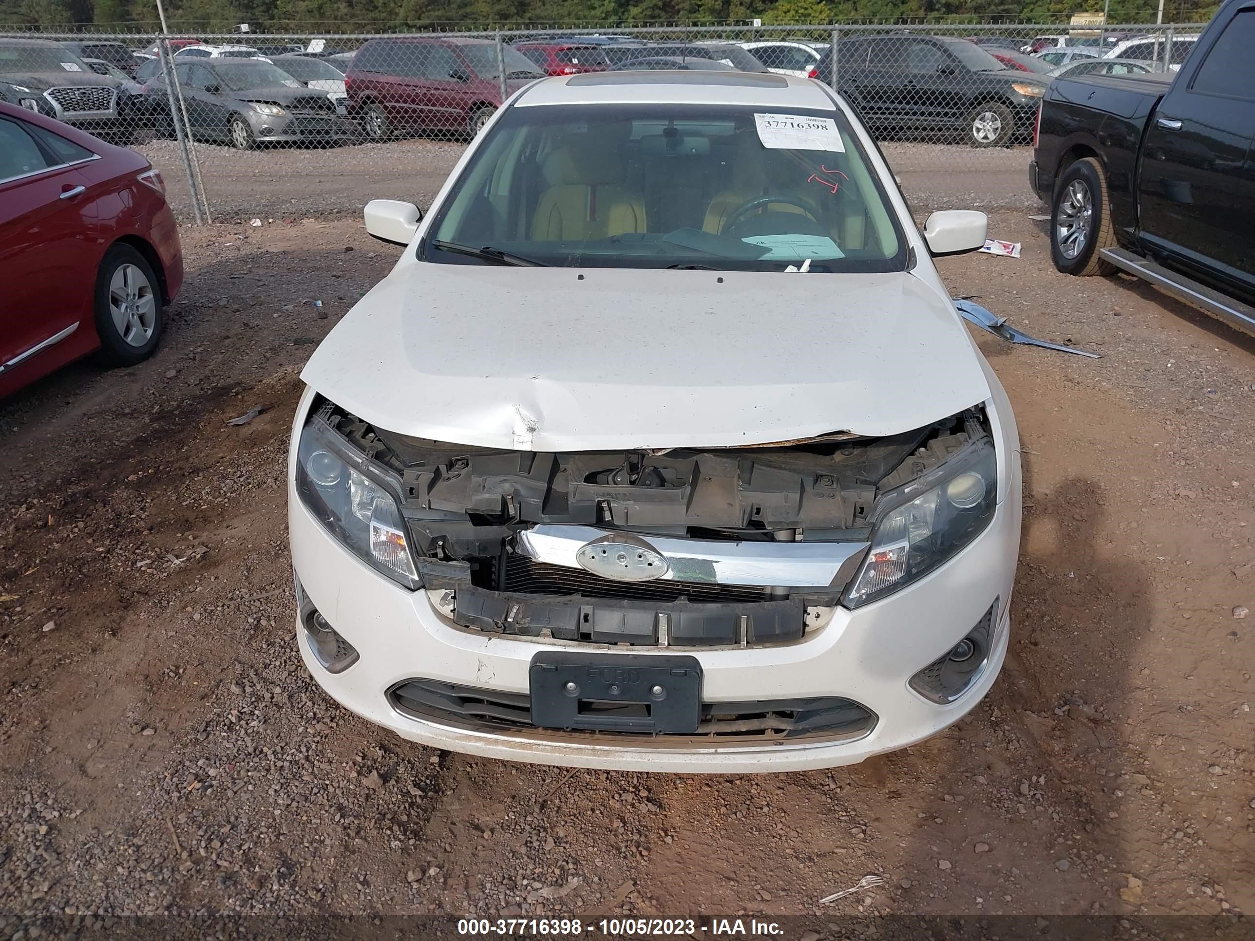 Photo 10 VIN: 3FAHP0JG6BR230225 - FORD FUSION 