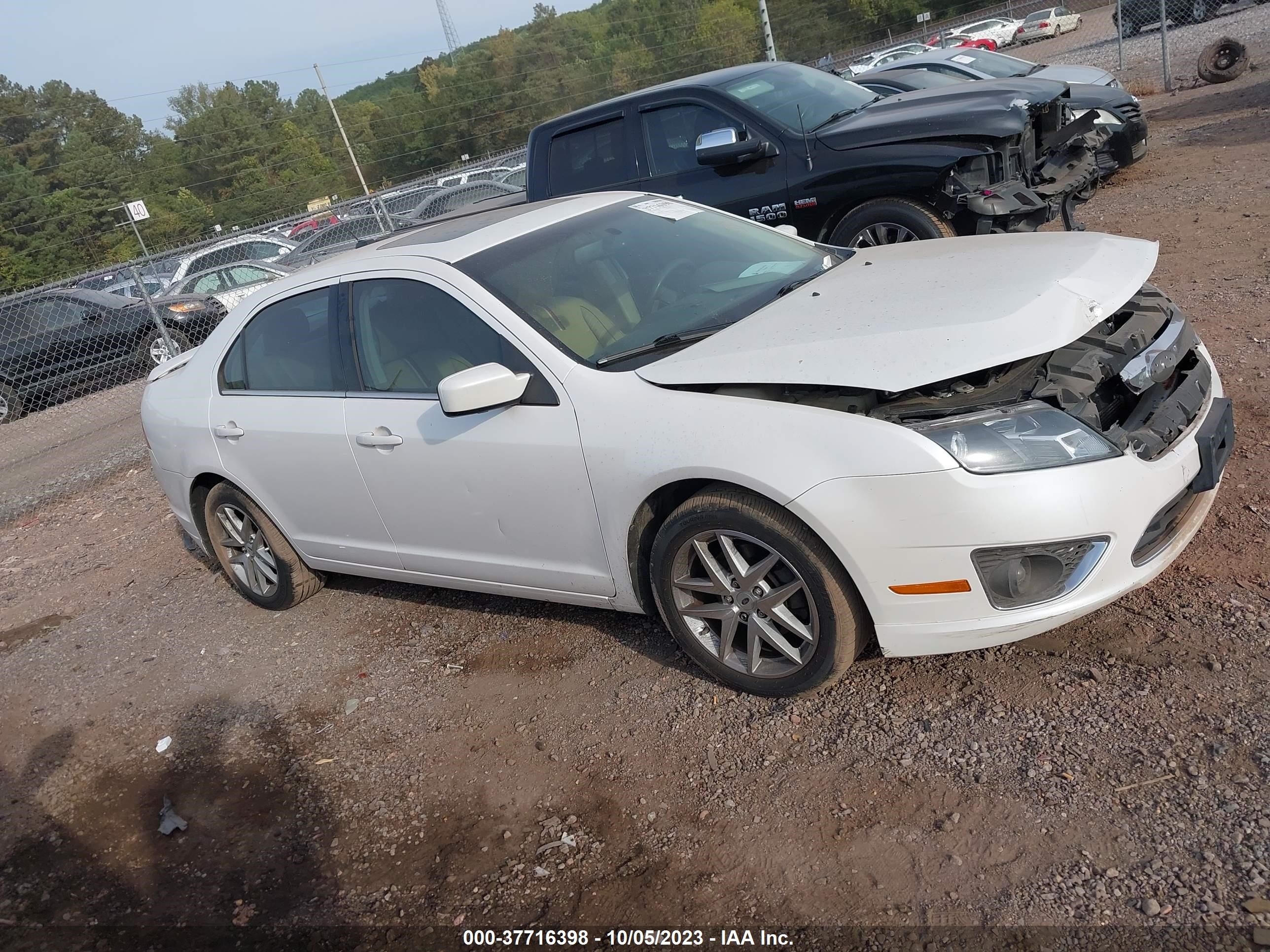 Photo 11 VIN: 3FAHP0JG6BR230225 - FORD FUSION 