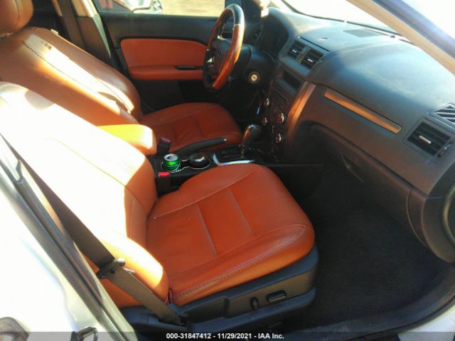 Photo 4 VIN: 3FAHP0JG8BR172912 - FORD FUSION 