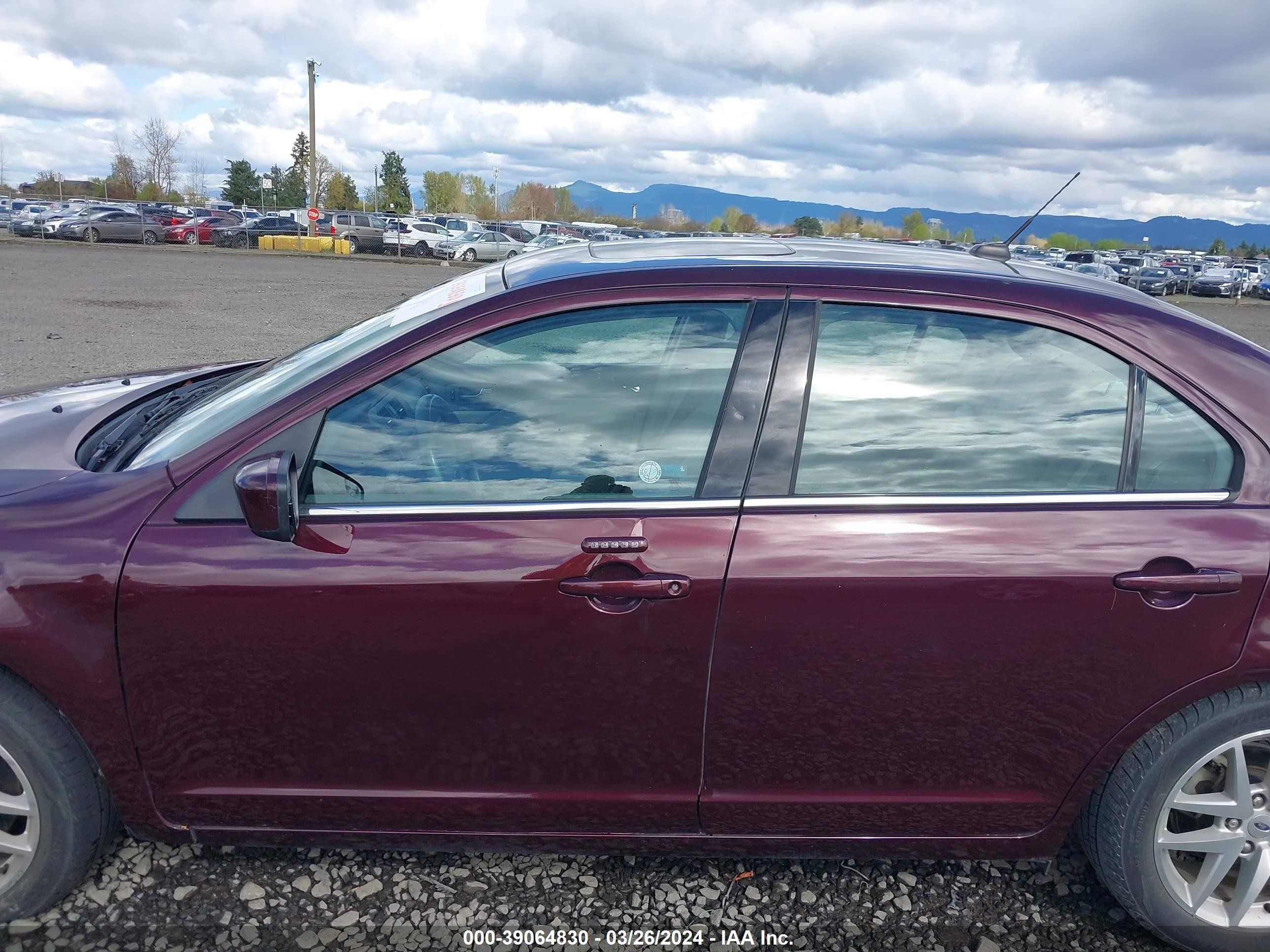 Photo 14 VIN: 3FAHP0JG8BR338829 - FORD FUSION 