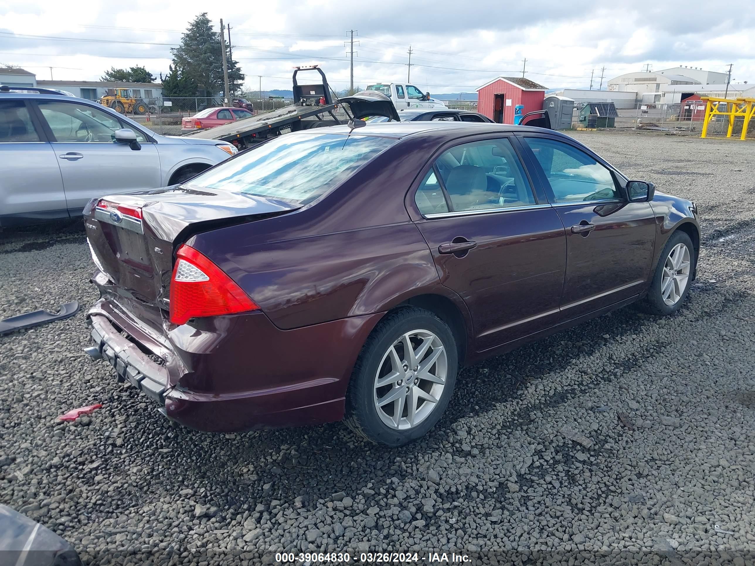 Photo 3 VIN: 3FAHP0JG8BR338829 - FORD FUSION 