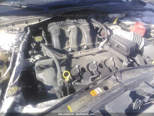 Photo 9 VIN: 3FAHP0JG9BR115411 - FORD FUSION 