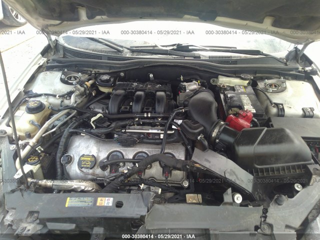 Photo 9 VIN: 3FAHP0KC0AR335045 - FORD FUSION 