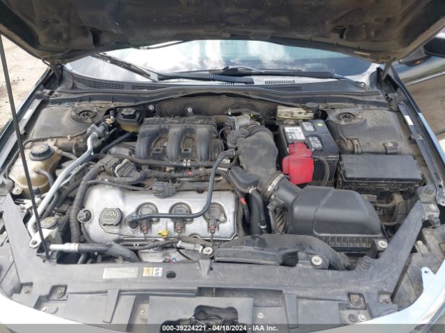 Photo 9 VIN: 3FAHP0KC1AR355899 - FORD FUSION 