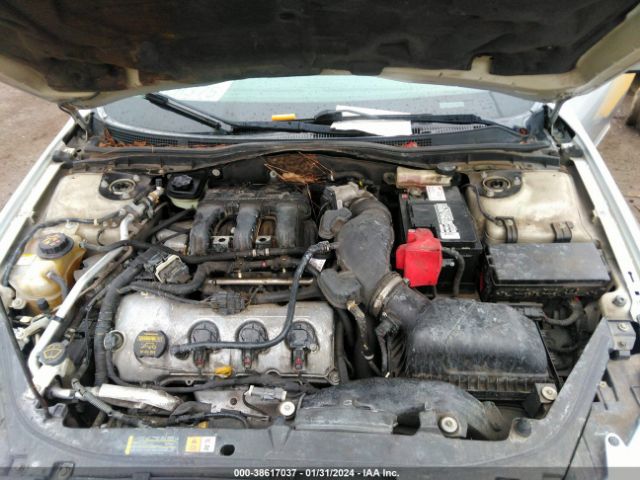 Photo 9 VIN: 3FAHP0KC4AR316871 - FORD FUSION 