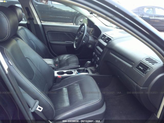 Photo 4 VIN: 3FAHP0KC7BR102457 - FORD FUSION 