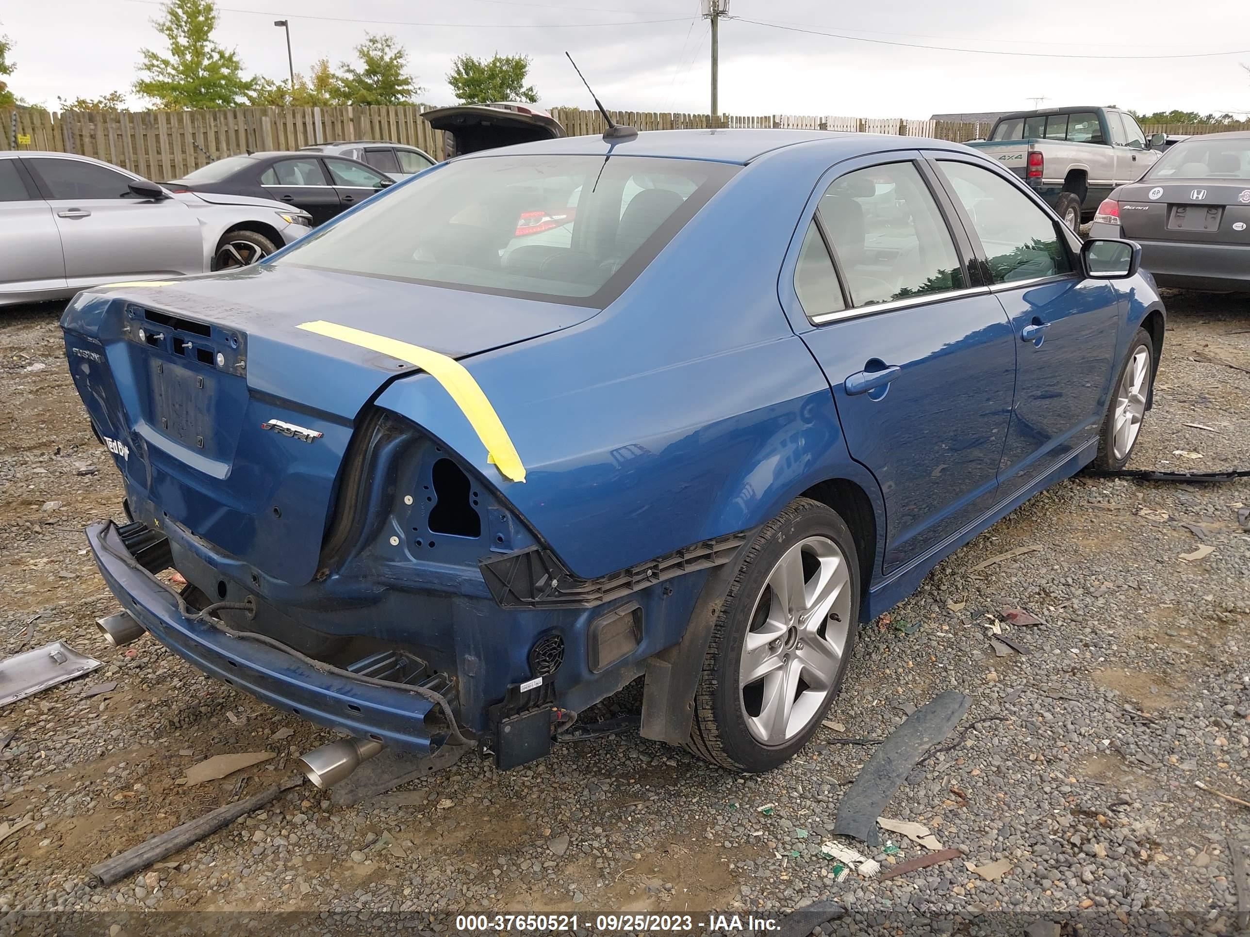 Photo 3 VIN: 3FAHP0KC9AR224560 - FORD FUSION 