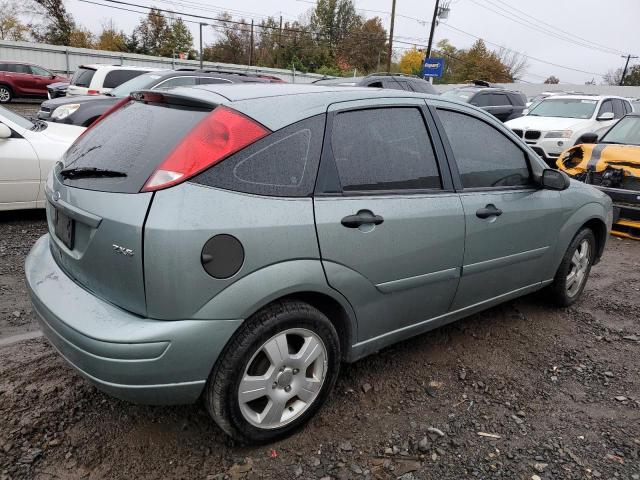 Photo 2 VIN: 3FAHP37N25R137410 - FORD FOCUS 