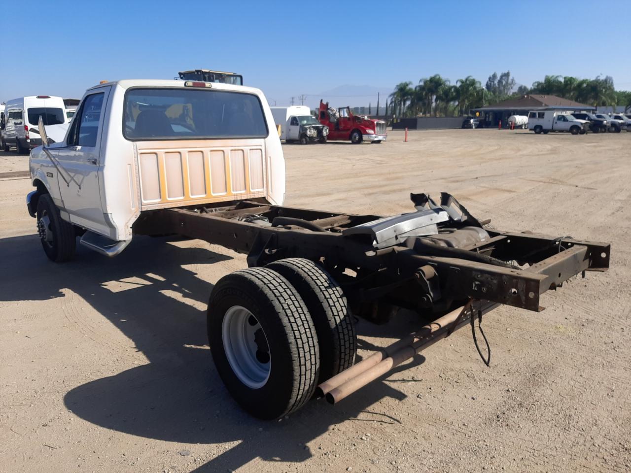 Photo 1 VIN: 3FELF47G6VMA26233 - FORD F350 