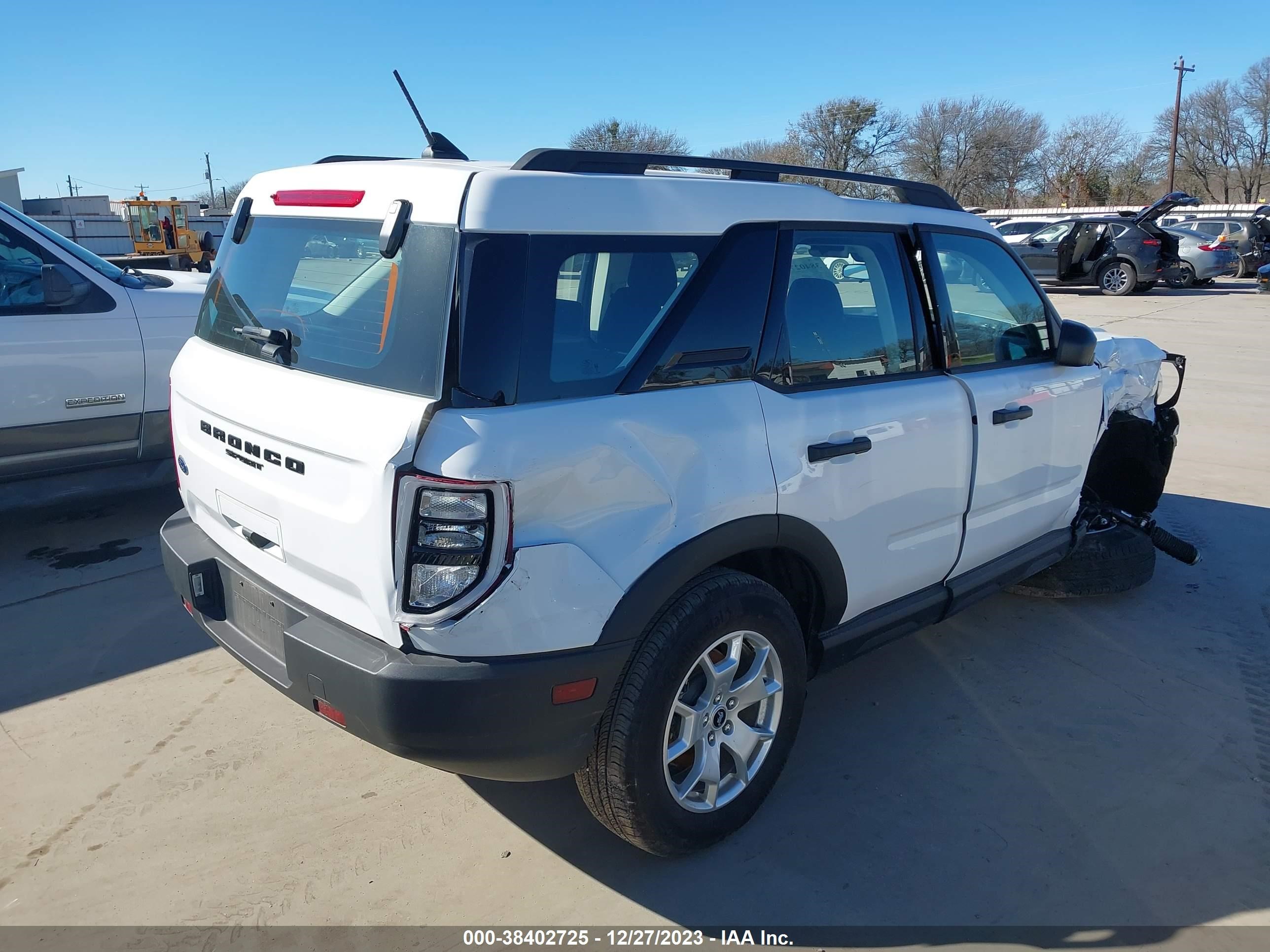 Photo 3 VIN: 3FMCR9A68PRD20196 - FORD BRONCO SPORT 