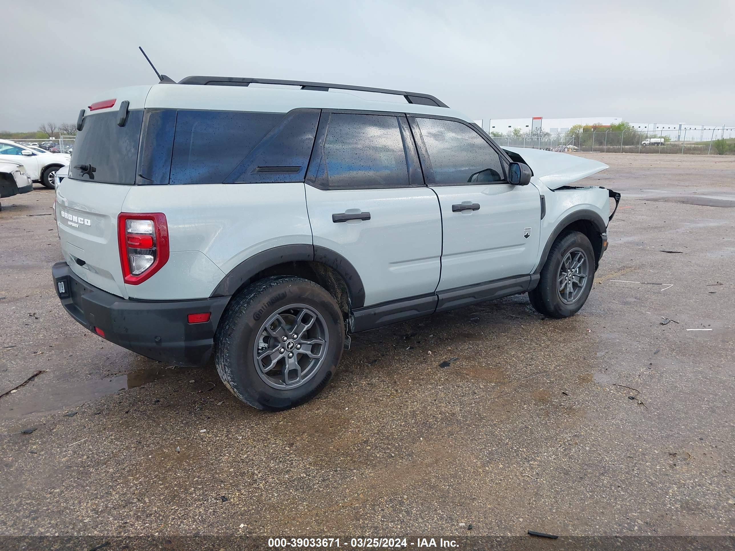 Photo 3 VIN: 3FMCR9B6XPRD50976 - FORD BRONCO 