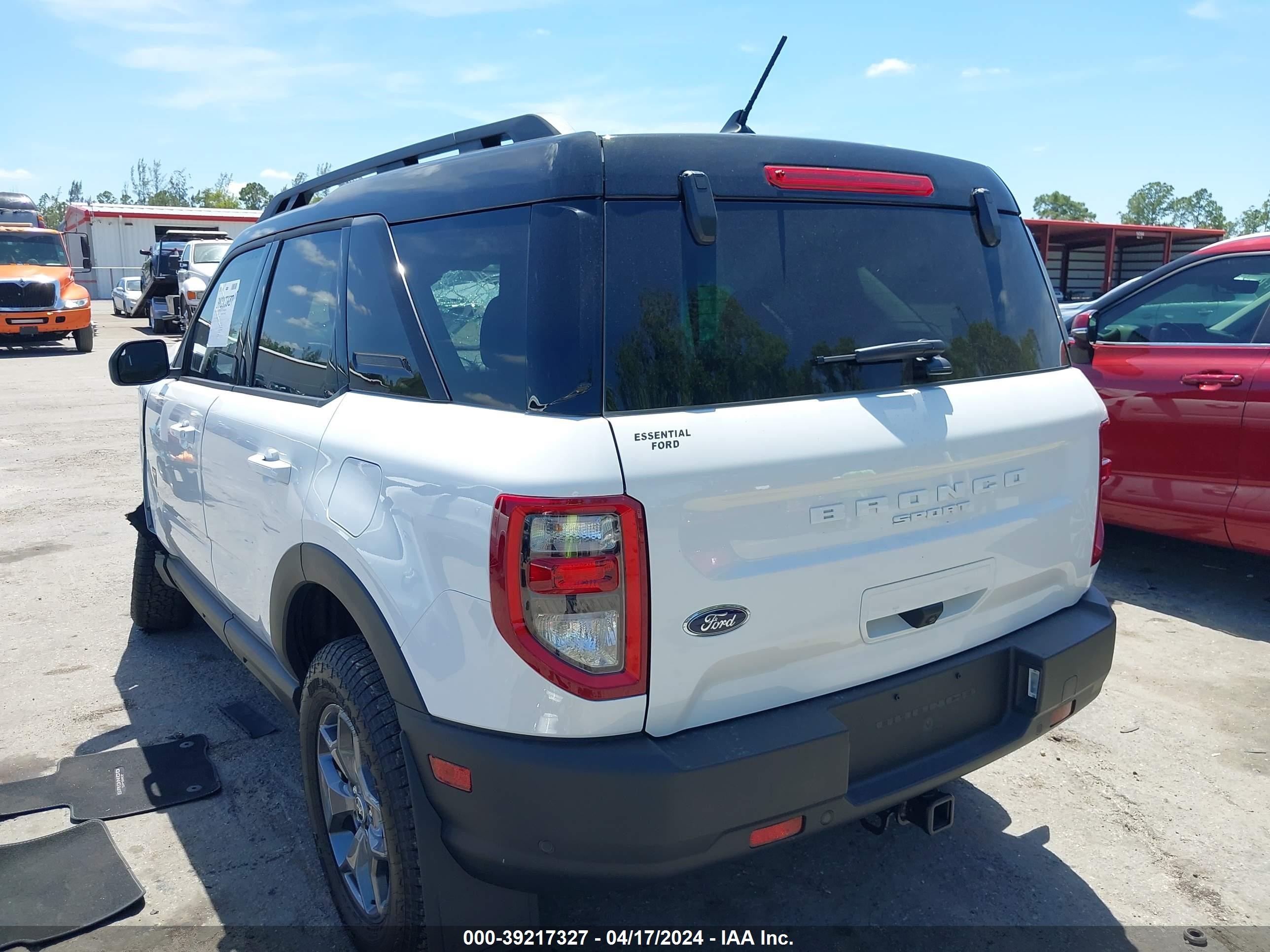 Photo 2 VIN: 3FMCR9D98RRE18542 - FORD BRONCO SPORT 