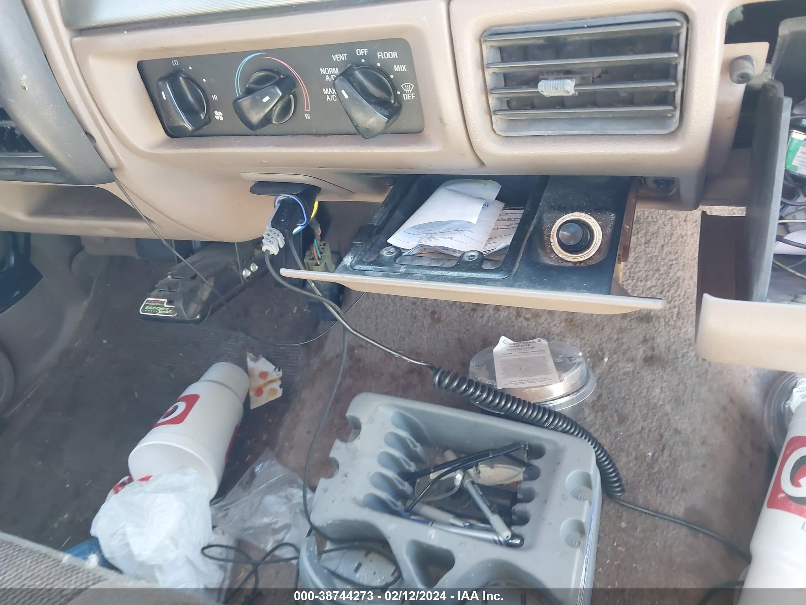 Photo 6 VIN: 3FTHF25H2VMA46087 - FORD F250 