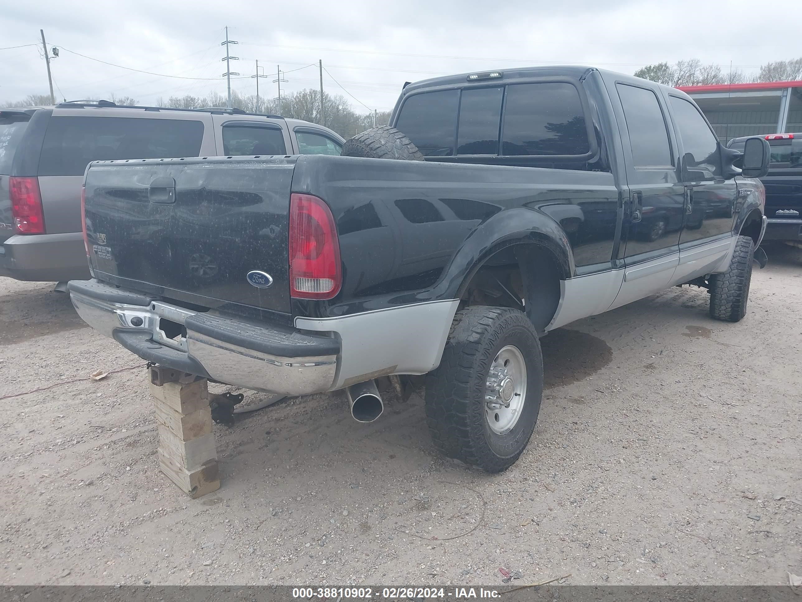 Photo 3 VIN: 3FTNW21F22MA16087 - FORD F250 