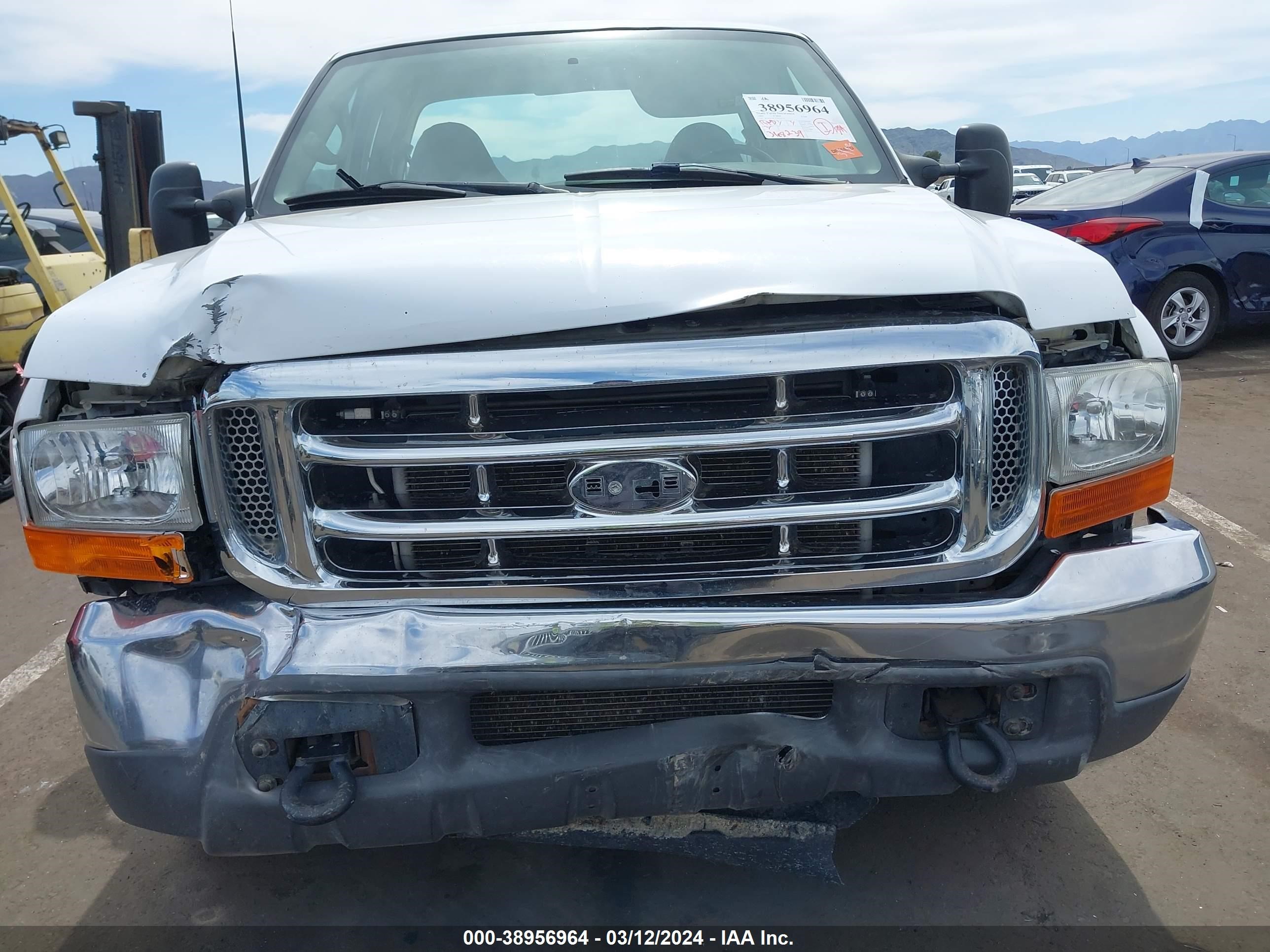 Photo 5 VIN: 3FTNX20F7YMA52350 - FORD F250 