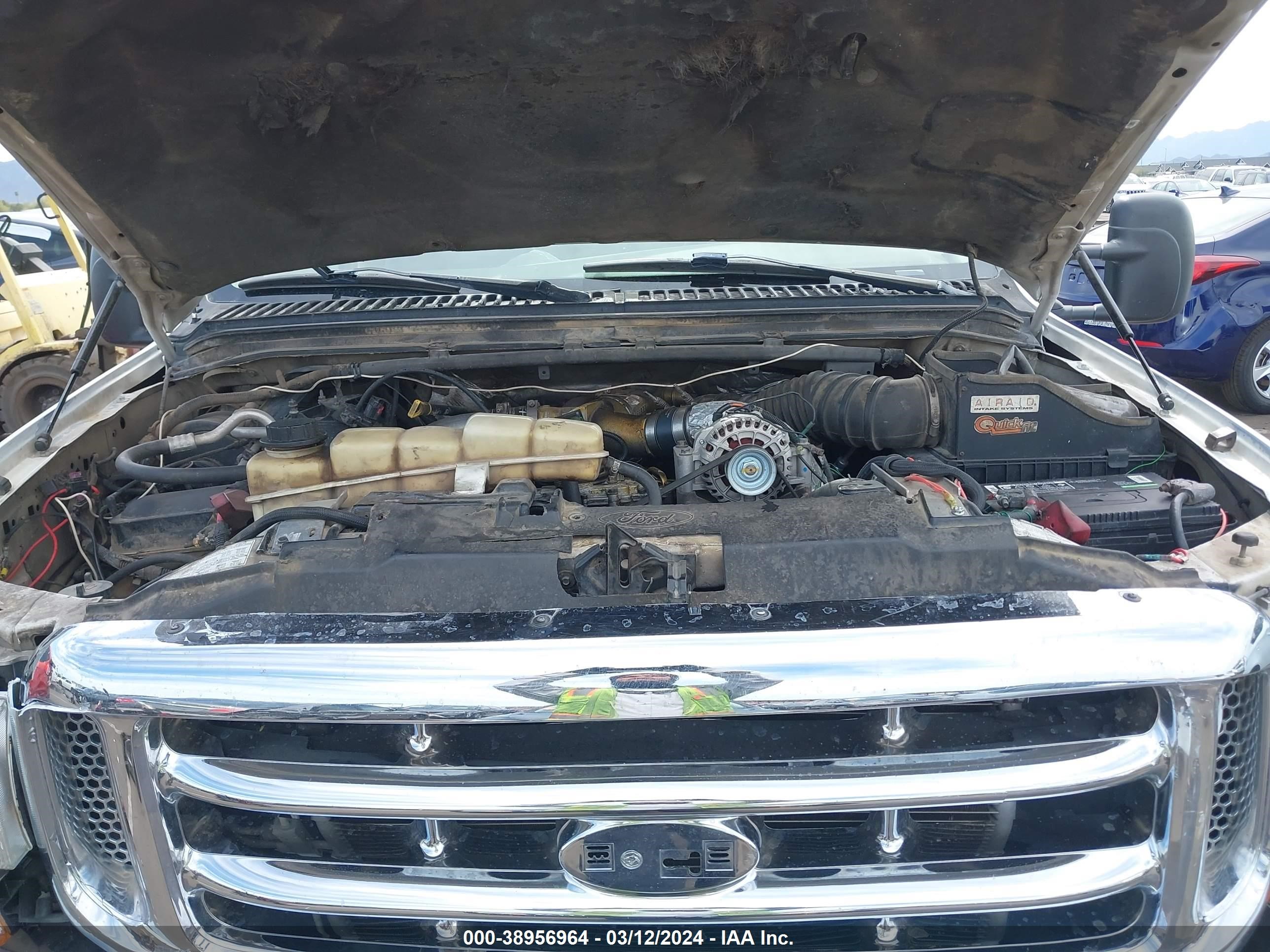 Photo 9 VIN: 3FTNX20F7YMA52350 - FORD F250 