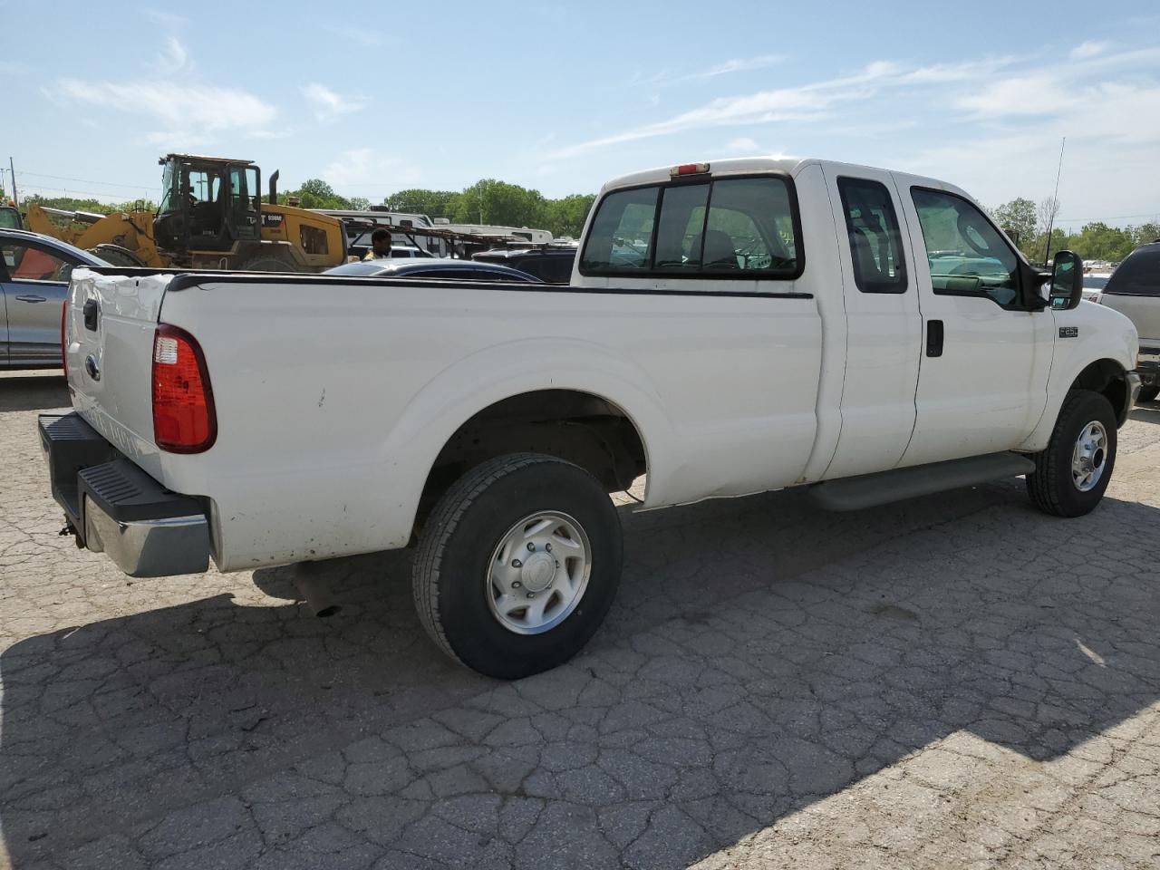 Photo 2 VIN: 3FTNX21L03MB38466 - FORD F250 