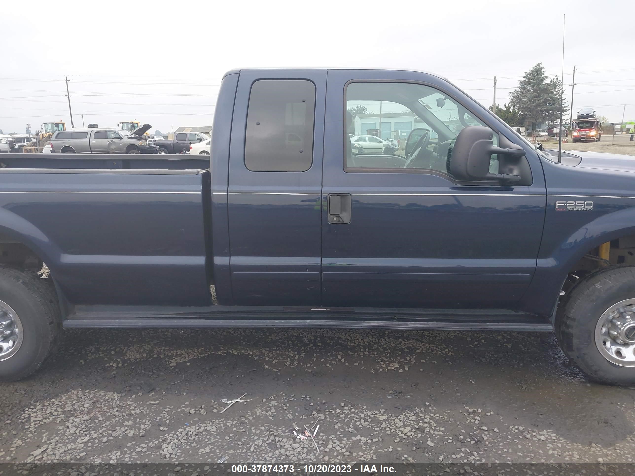 Photo 13 VIN: 3FTNX21S62MA01831 - FORD F250 