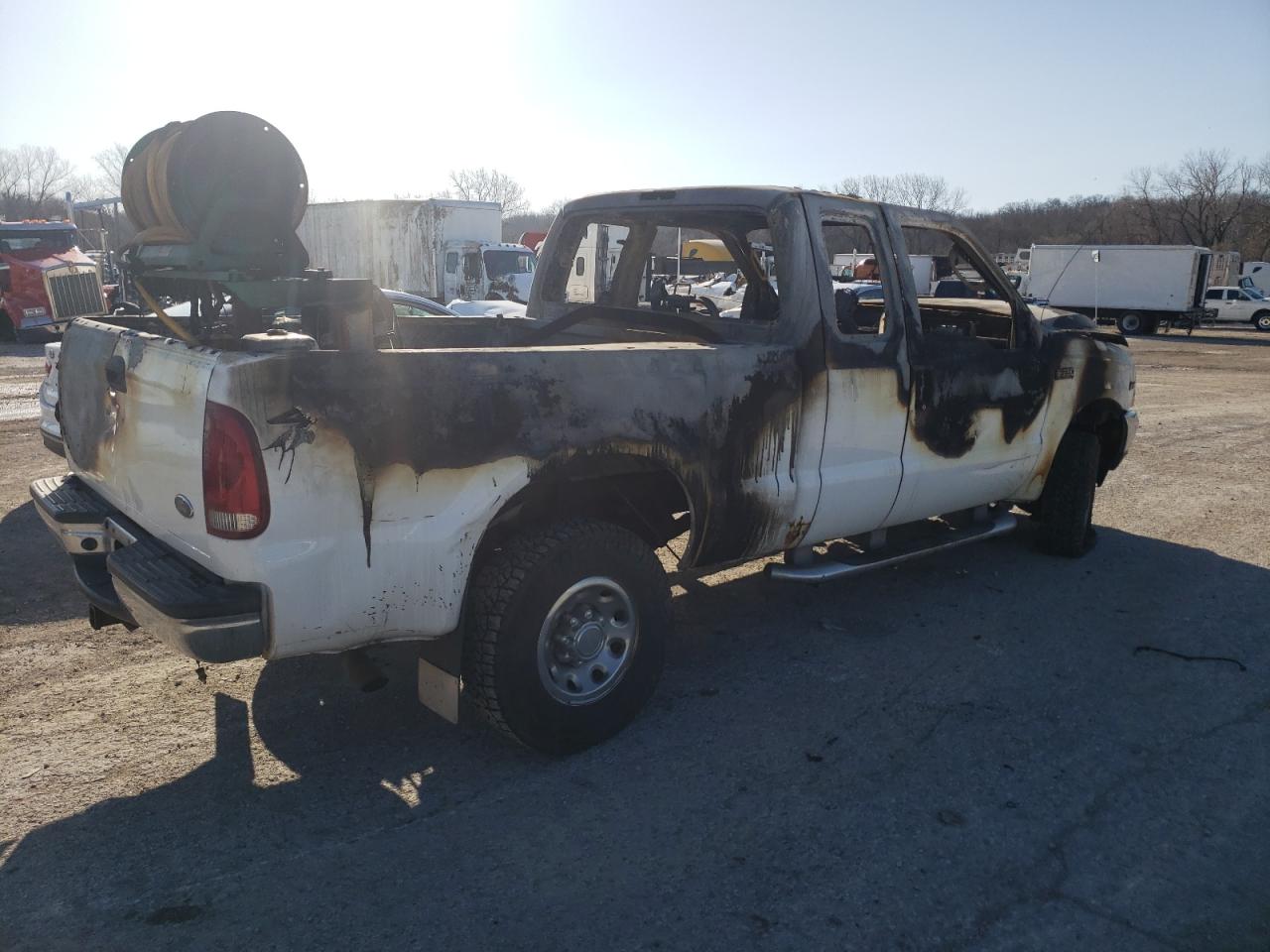 Photo 2 VIN: 3FTSX31S24MA10375 - FORD F350 