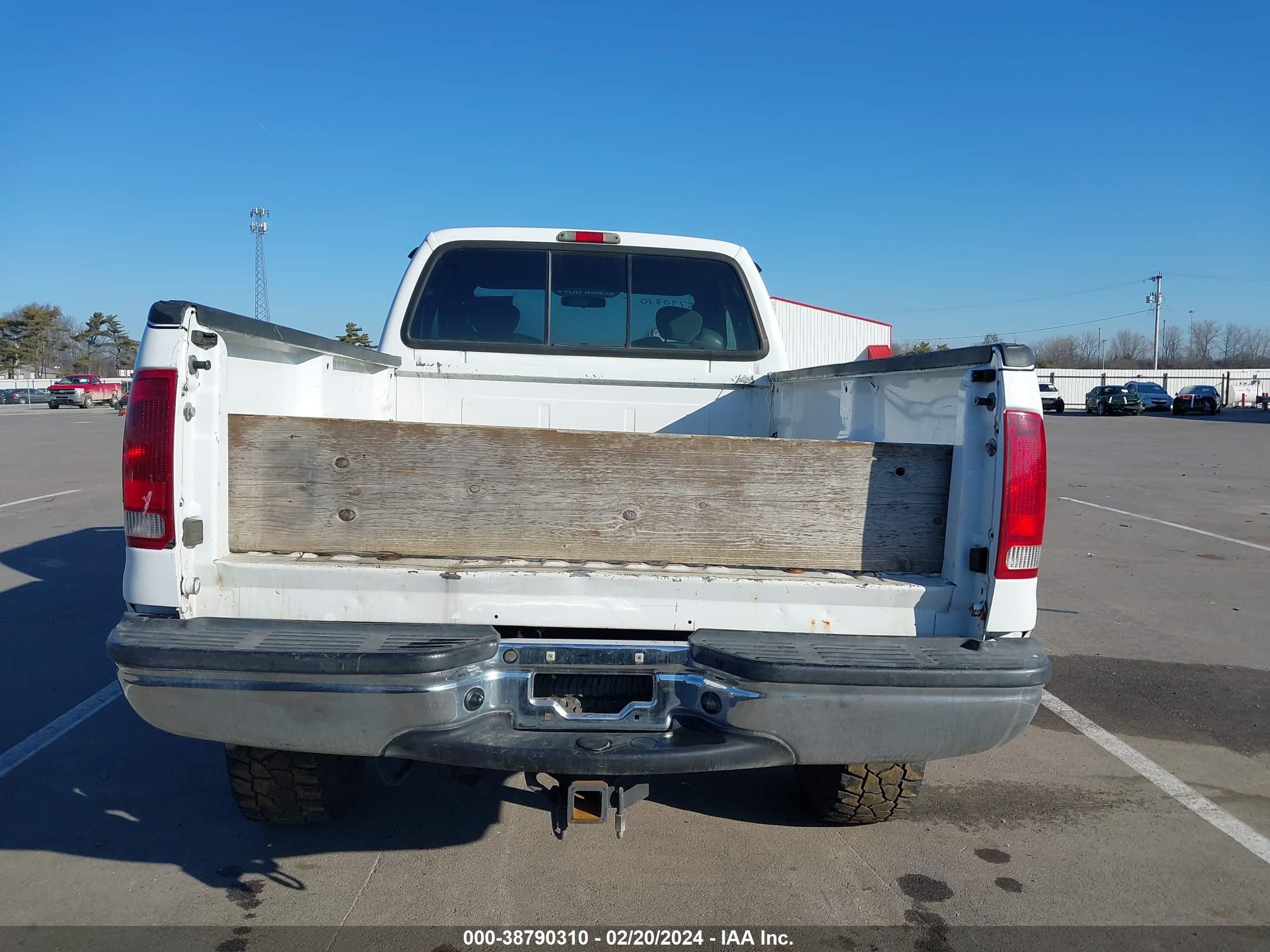 Photo 16 VIN: 3FTSX31S43MB36896 - FORD F350 