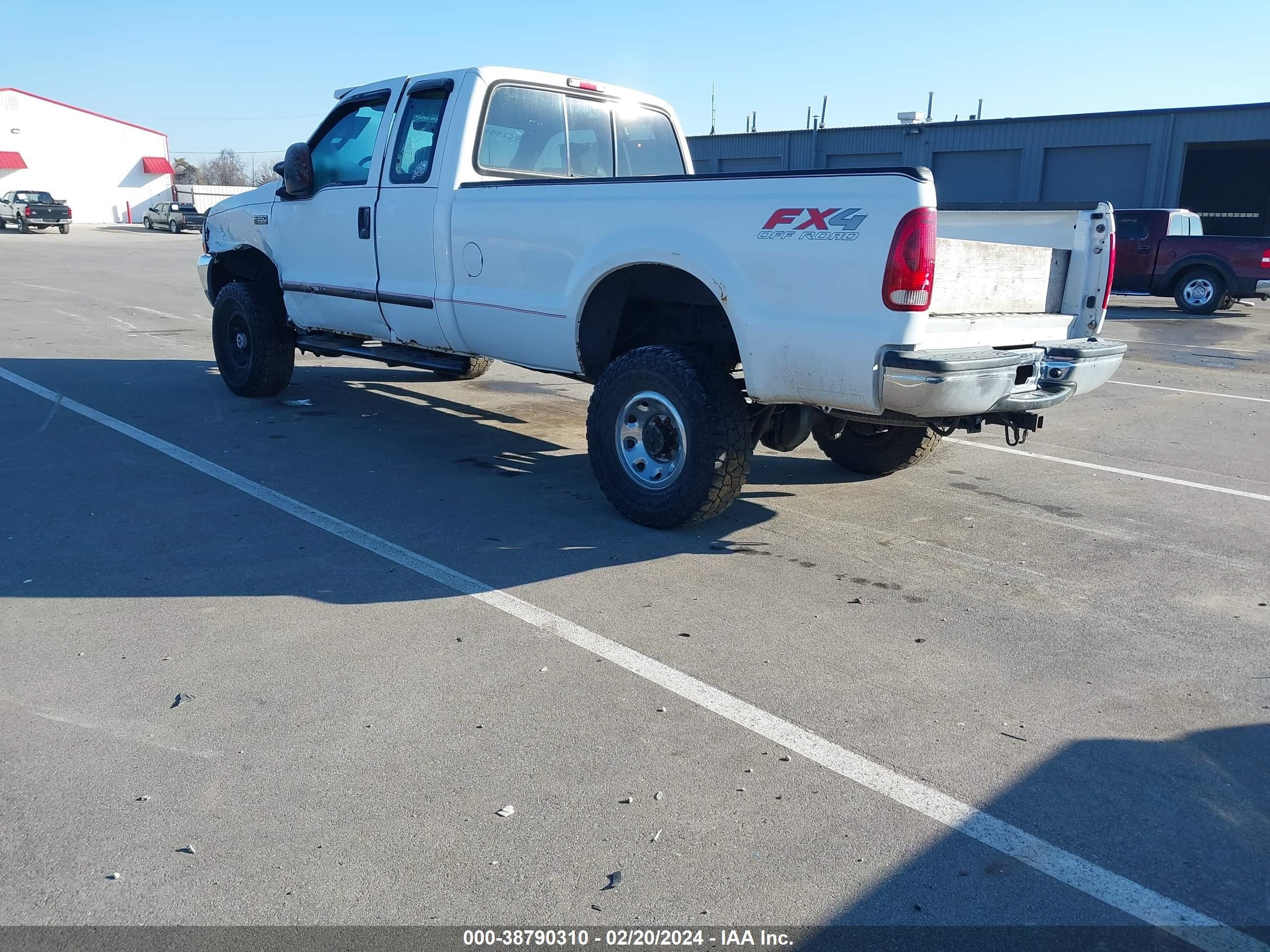 Photo 2 VIN: 3FTSX31S43MB36896 - FORD F350 