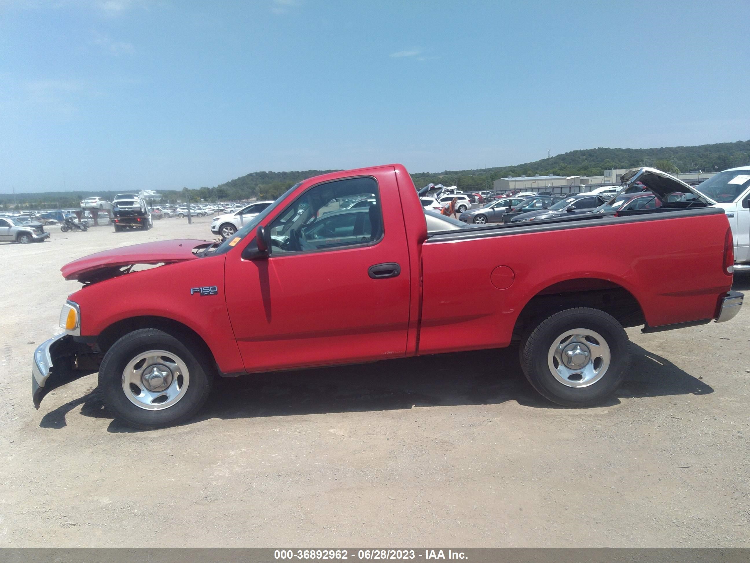 Photo 13 VIN: 3FTZF1728YMA82300 - FORD F-150 