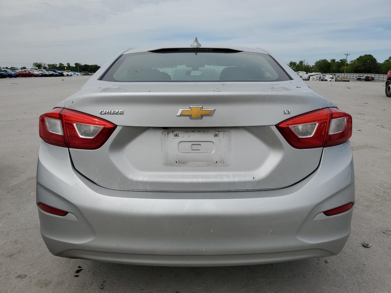 Photo 5 VIN: 3G1BE5SM4HS560978 - CHEVROLET CRUZE 