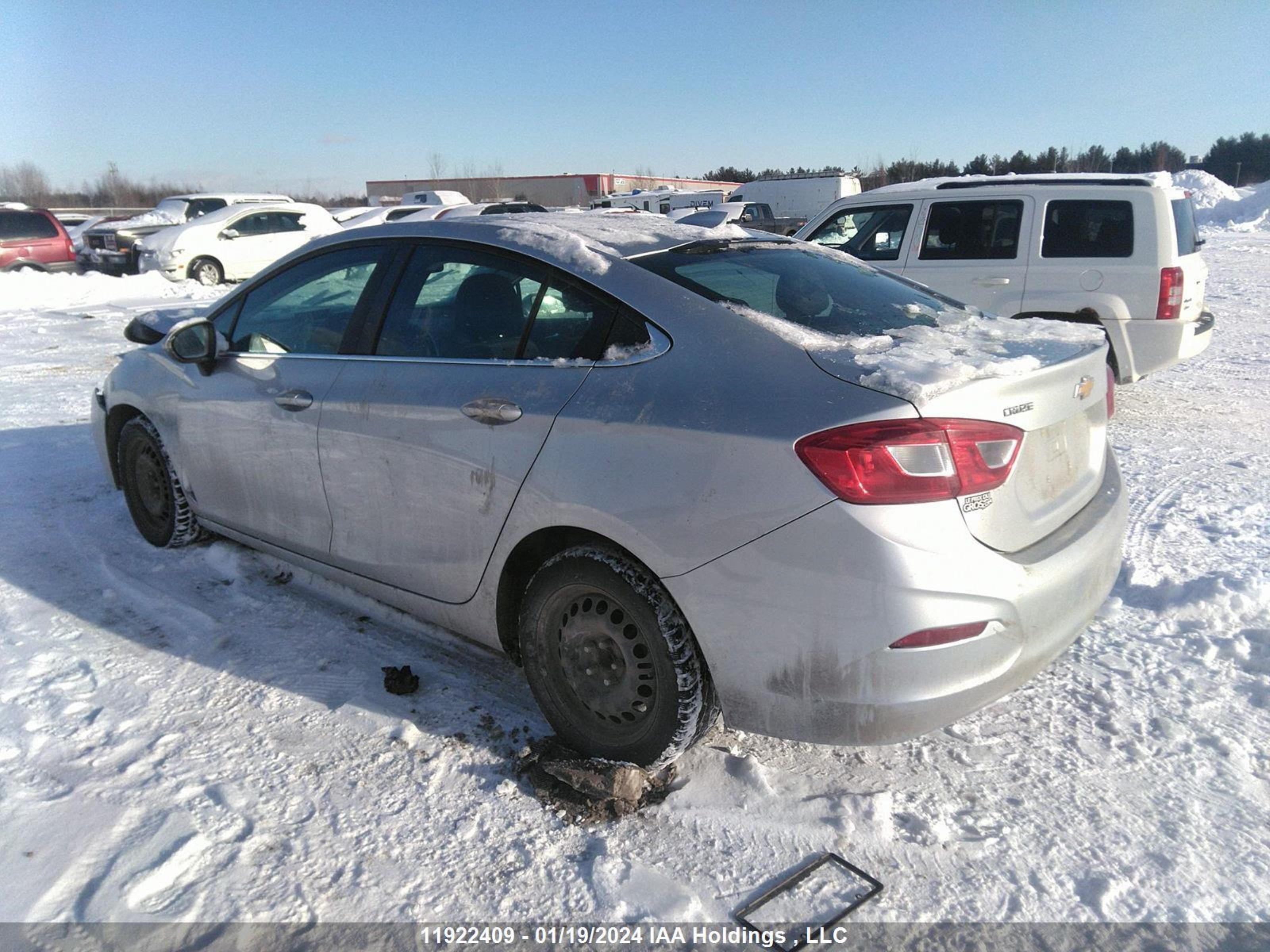 Photo 2 VIN: 3G1BE5SM5HS591141 - CHEVROLET CRUZE 