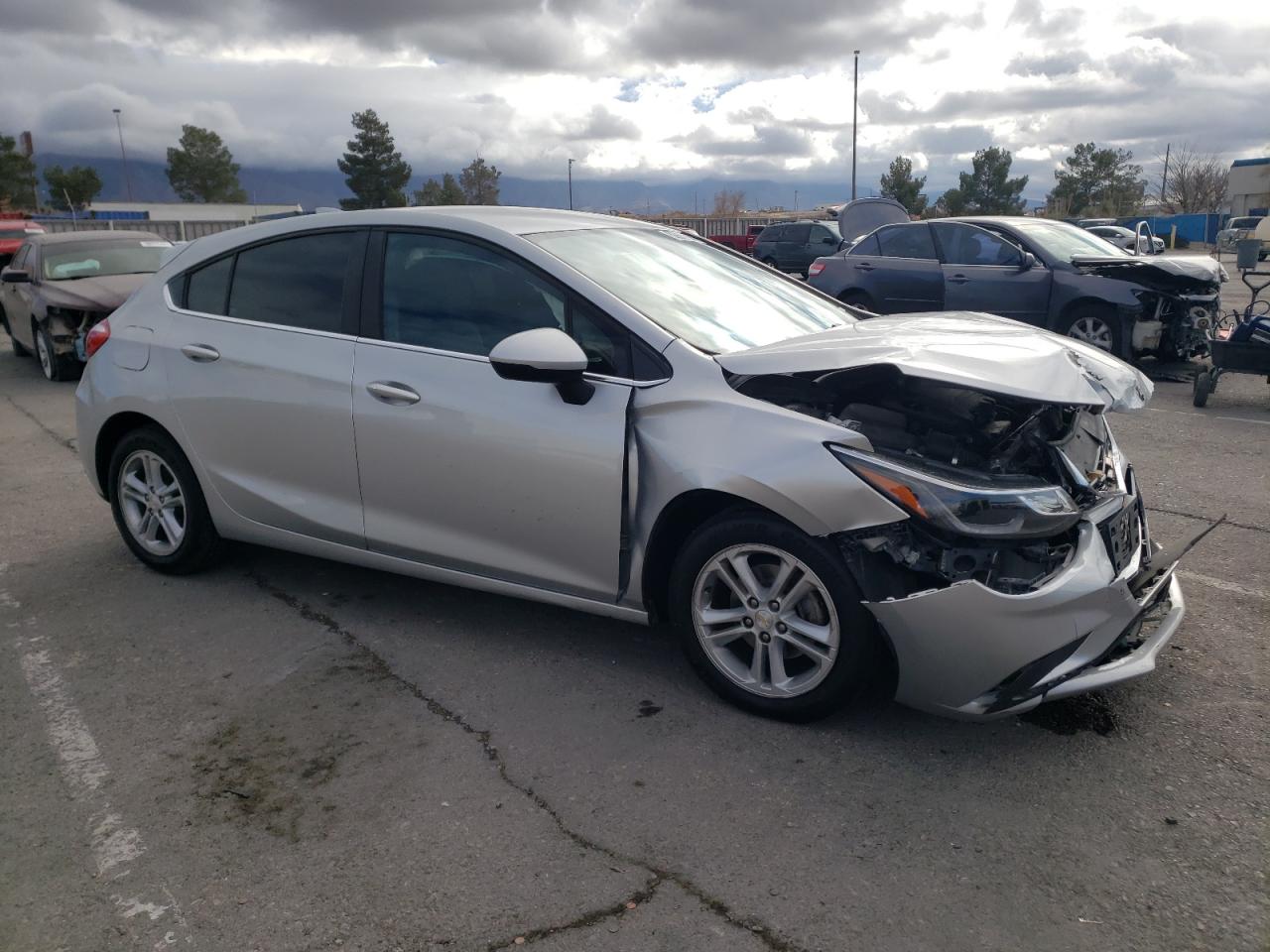 Photo 3 VIN: 3G1BE6SM0HS519303 - CHEVROLET CRUZE 