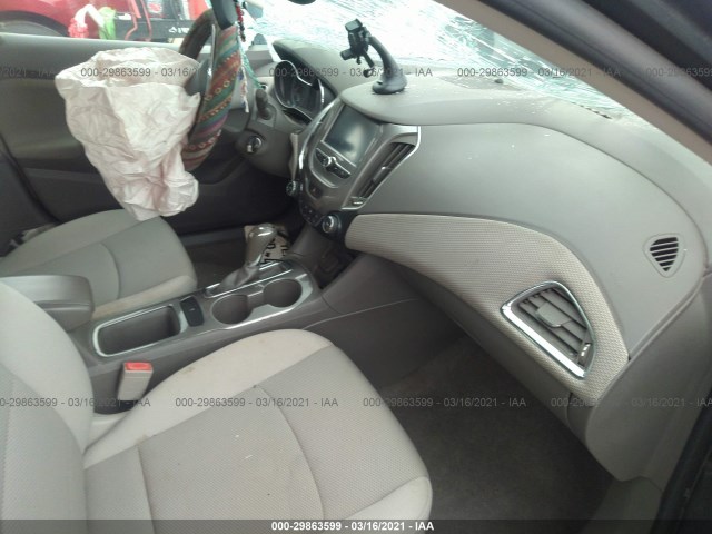 Photo 4 VIN: 3G1BE6SM0HS530365 - CHEVROLET CRUZE 