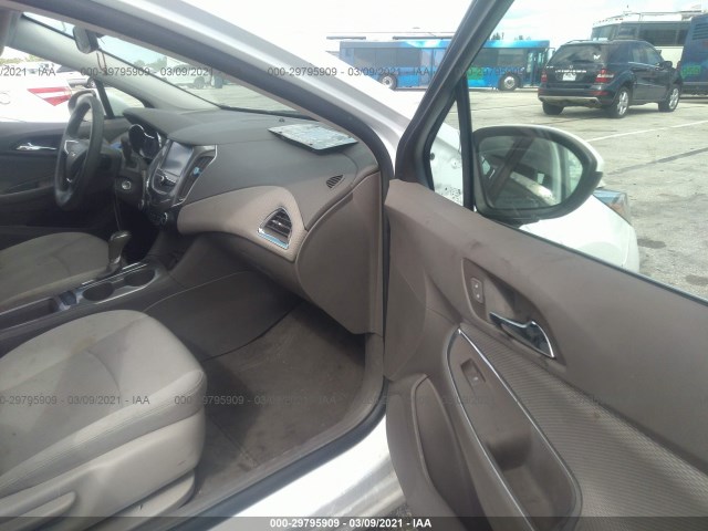 Photo 4 VIN: 3G1BE6SM0HS569229 - CHEVROLET CRUZE 