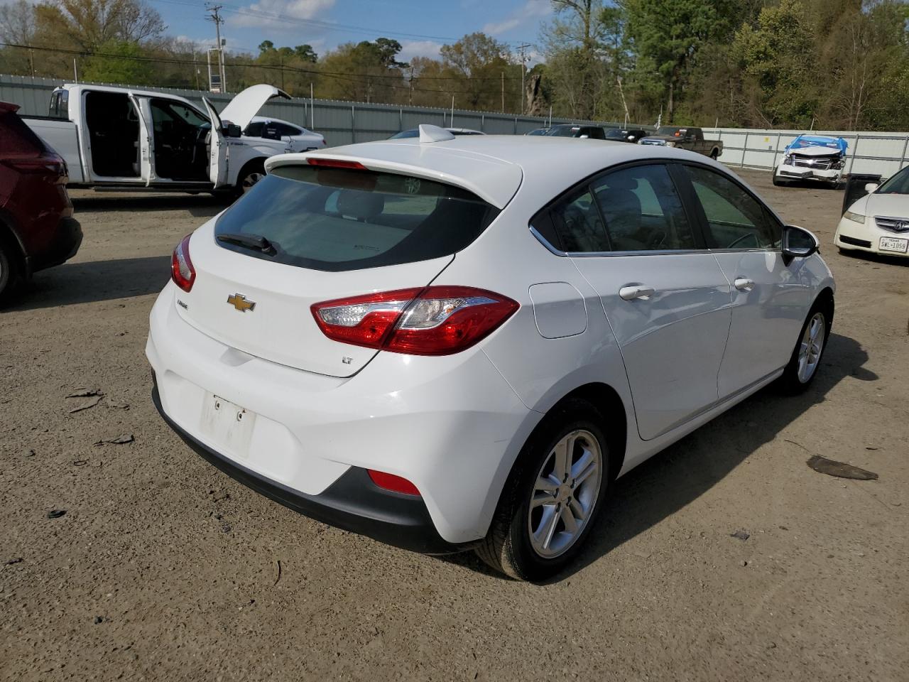 Photo 2 VIN: 3G1BE6SM1HS569241 - CHEVROLET CRUZE 