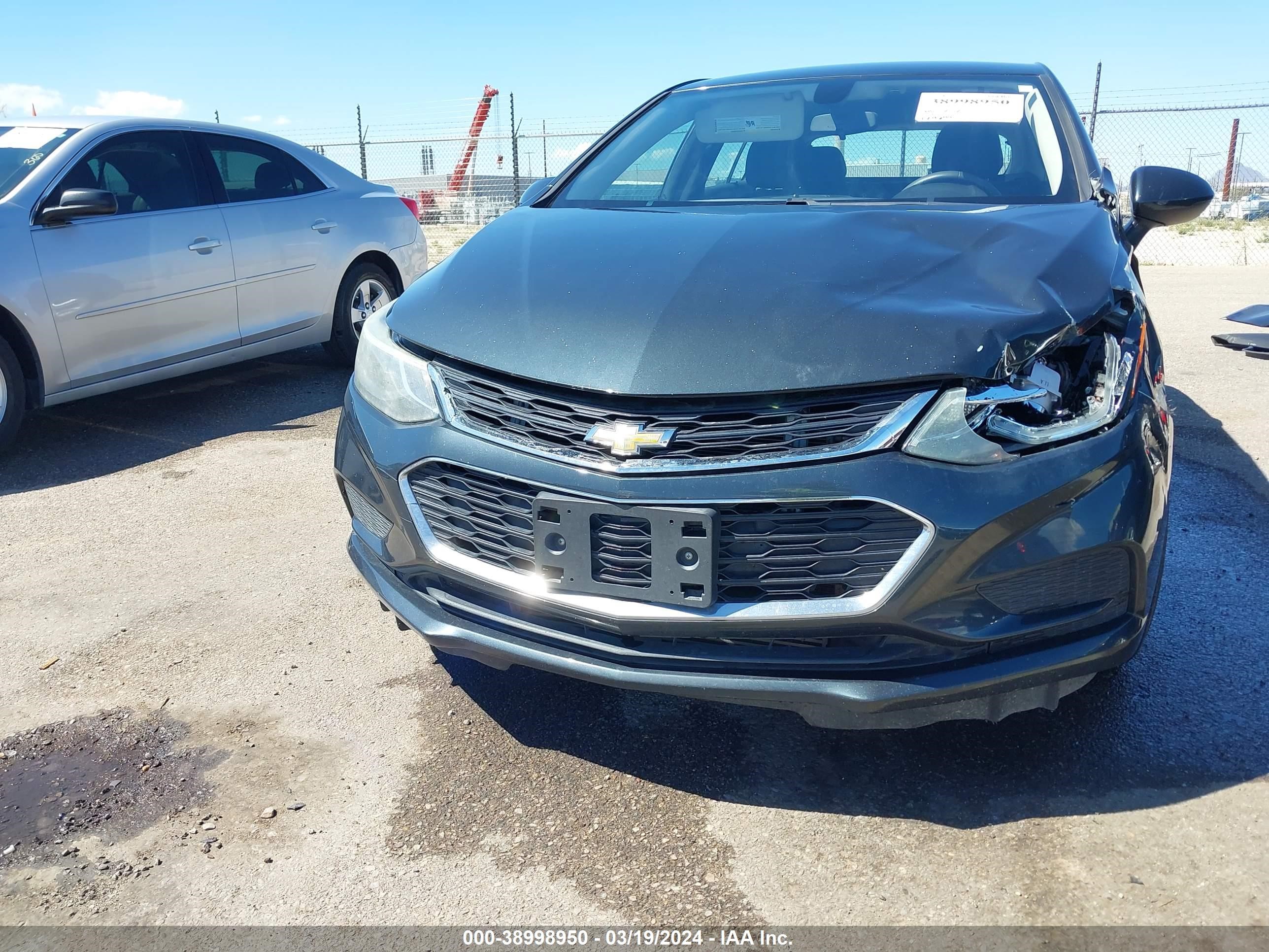 Photo 11 VIN: 3G1BE6SM1HS603663 - CHEVROLET CRUZE 