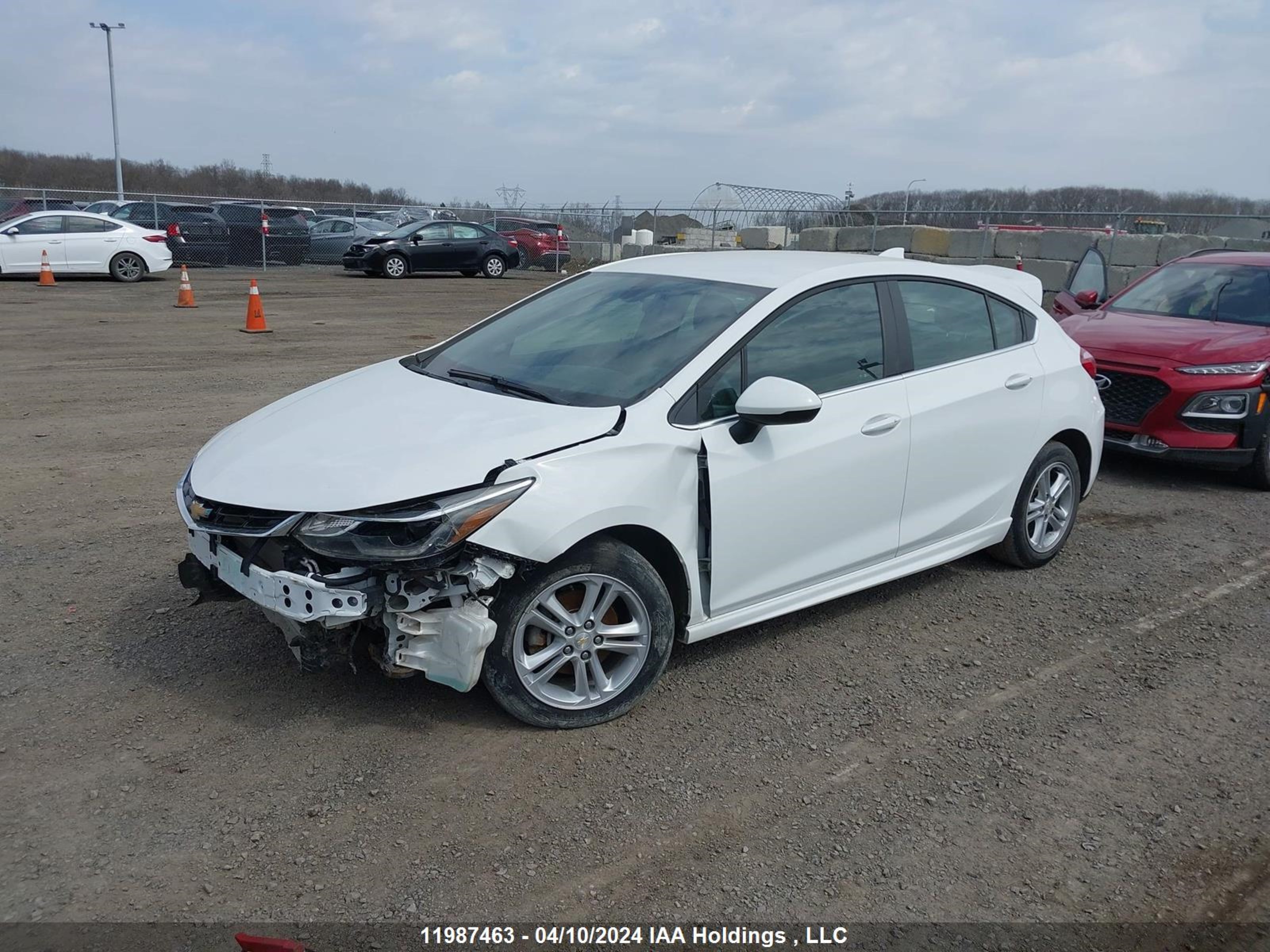 Photo 1 VIN: 3G1BE6SM2JS590153 - CHEVROLET CRUZE 