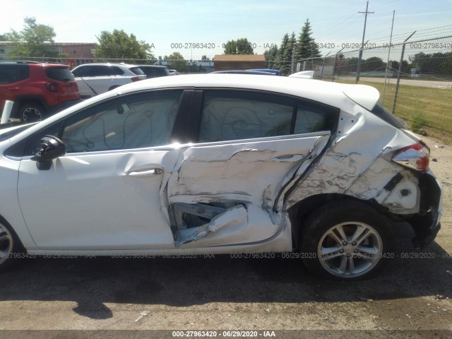 Photo 5 VIN: 3G1BE6SM5HS618019 - CHEVROLET CRUZE 