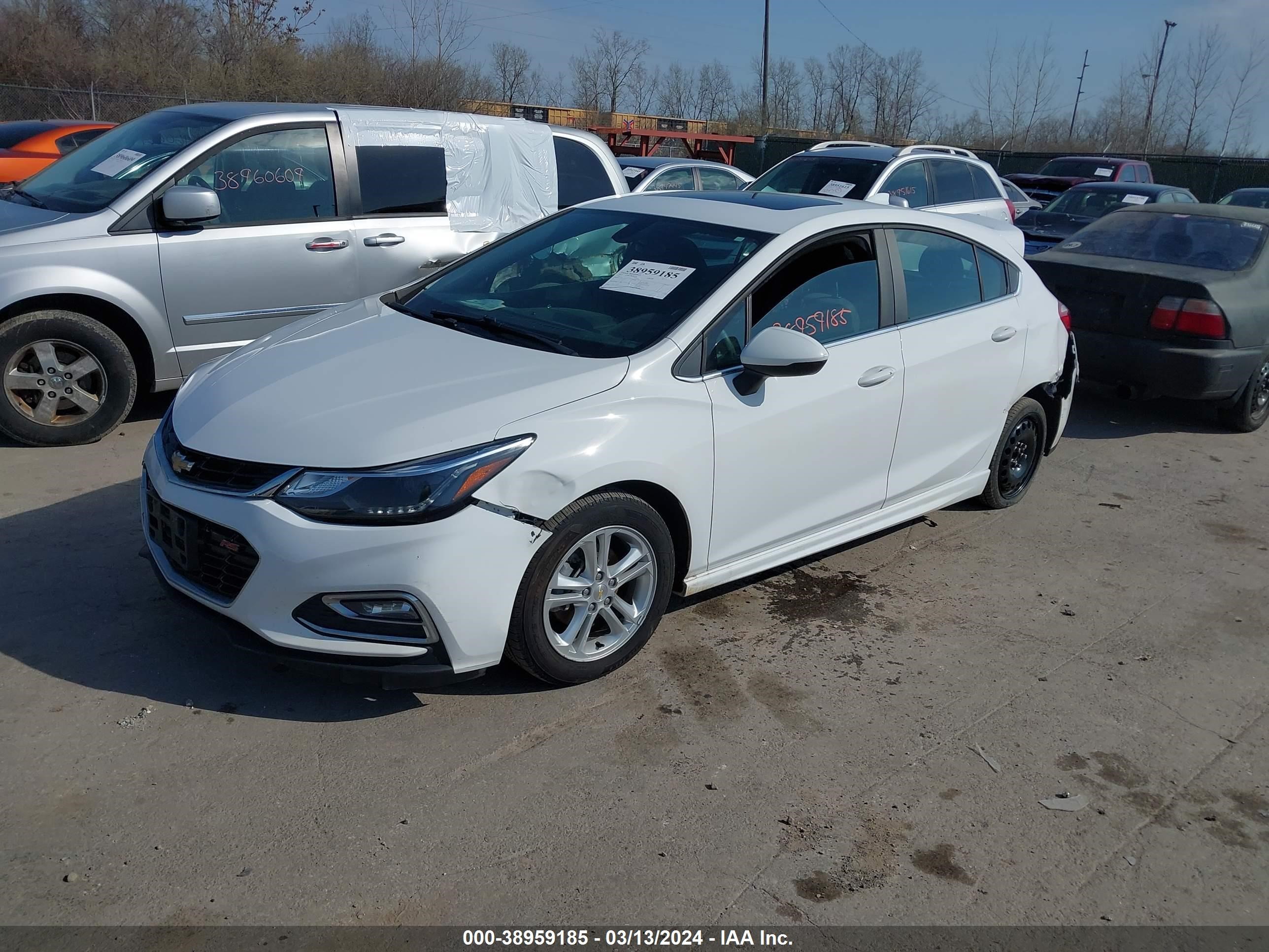 Photo 1 VIN: 3G1BE6SM8HS511904 - CHEVROLET CRUZE 