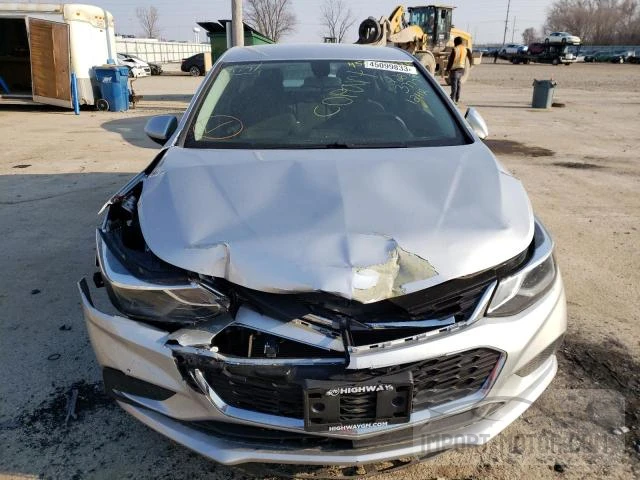 Photo 4 VIN: 3G1BE6SM8HS593777 - CHEVROLET CRUZE 